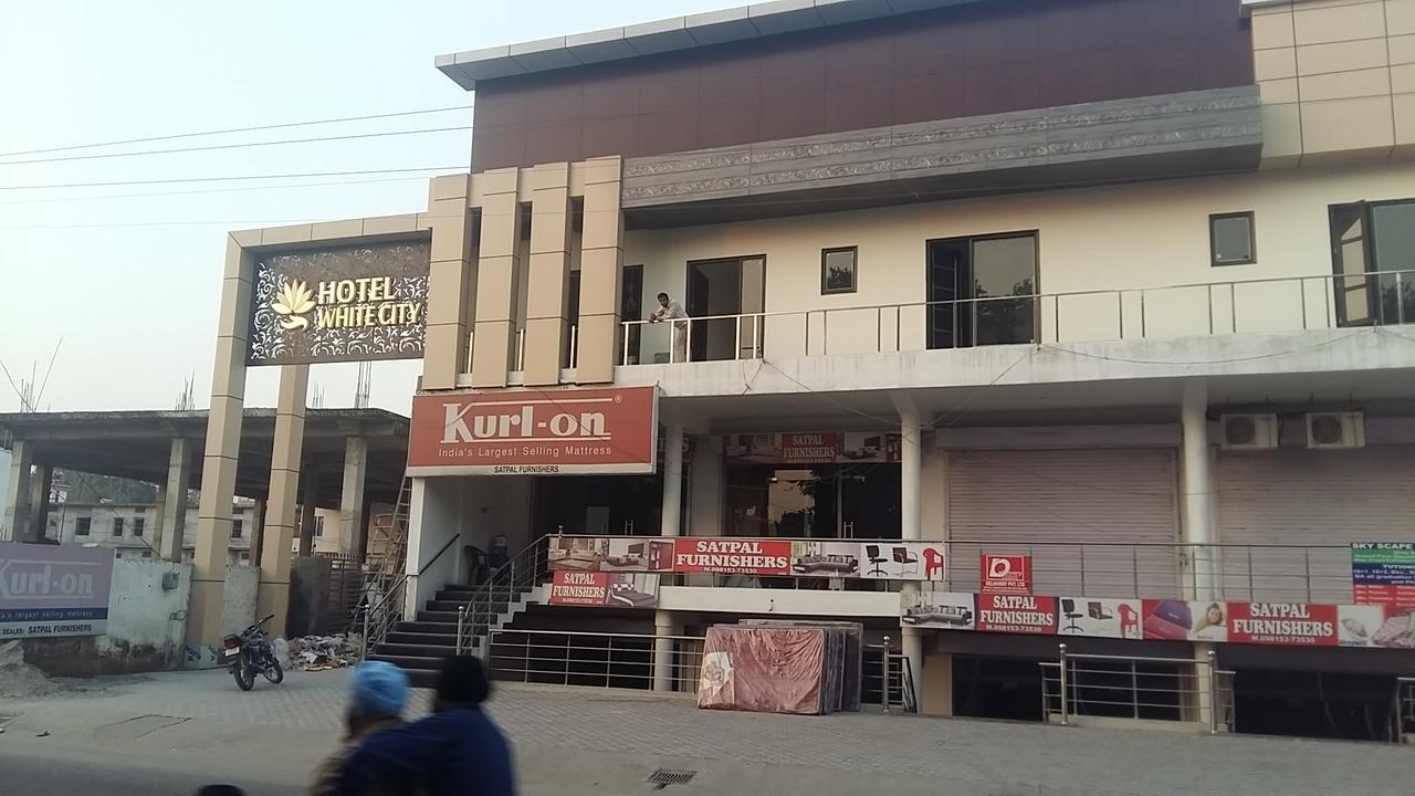 Oyo 30415 Hotel White City Anandpur  Dış mekan fotoğraf