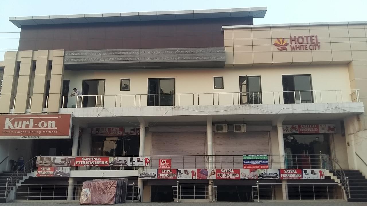 Oyo 30415 Hotel White City Anandpur  Dış mekan fotoğraf